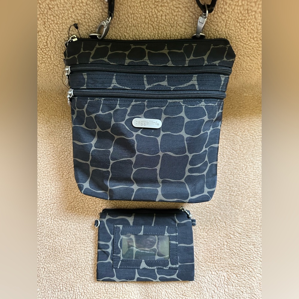 NWT Baggallini Zipper Bagg.  Black and brown Crossbody Bag with Wallet